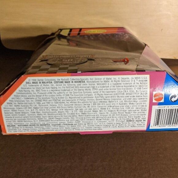 BARBIE NASCAR 50TH ANNIVERSARY COLLECTOR EDITION - Picture 3 of 6